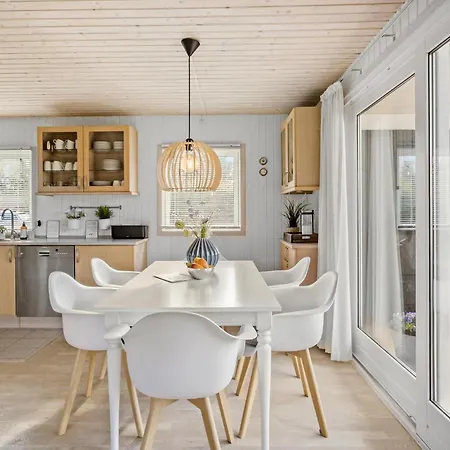 Awesome In Vaeggerlose With Kitchen بيت للعطل *