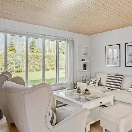 Ferienhaus Awesome In Vaeggerlose With Kitchen Bøtø By